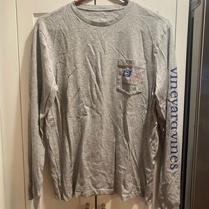 Men’s vineyard vines long sleeve tee